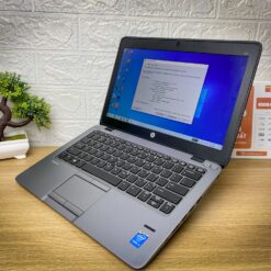 Laptop 820G2 2 IMG 3183