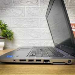 Laptop 820G2 6 IMG 3187
