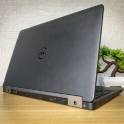 Dell latitude E5570 - I7-6820HQ - Máy Trạm giá rẻ mỏng nhẹ 3 Dell Latitude E5570 4