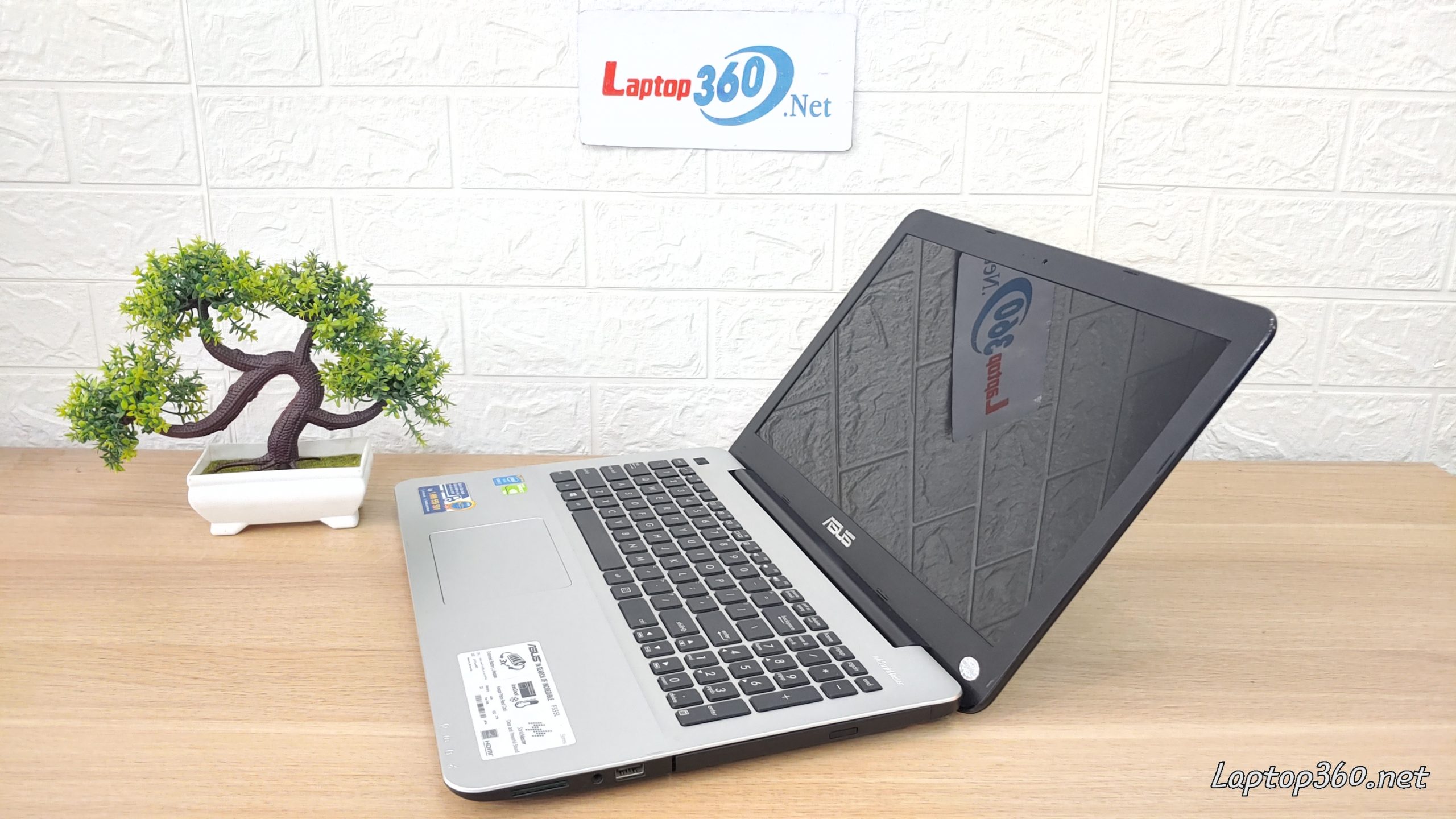 Laptop Asus X555LF