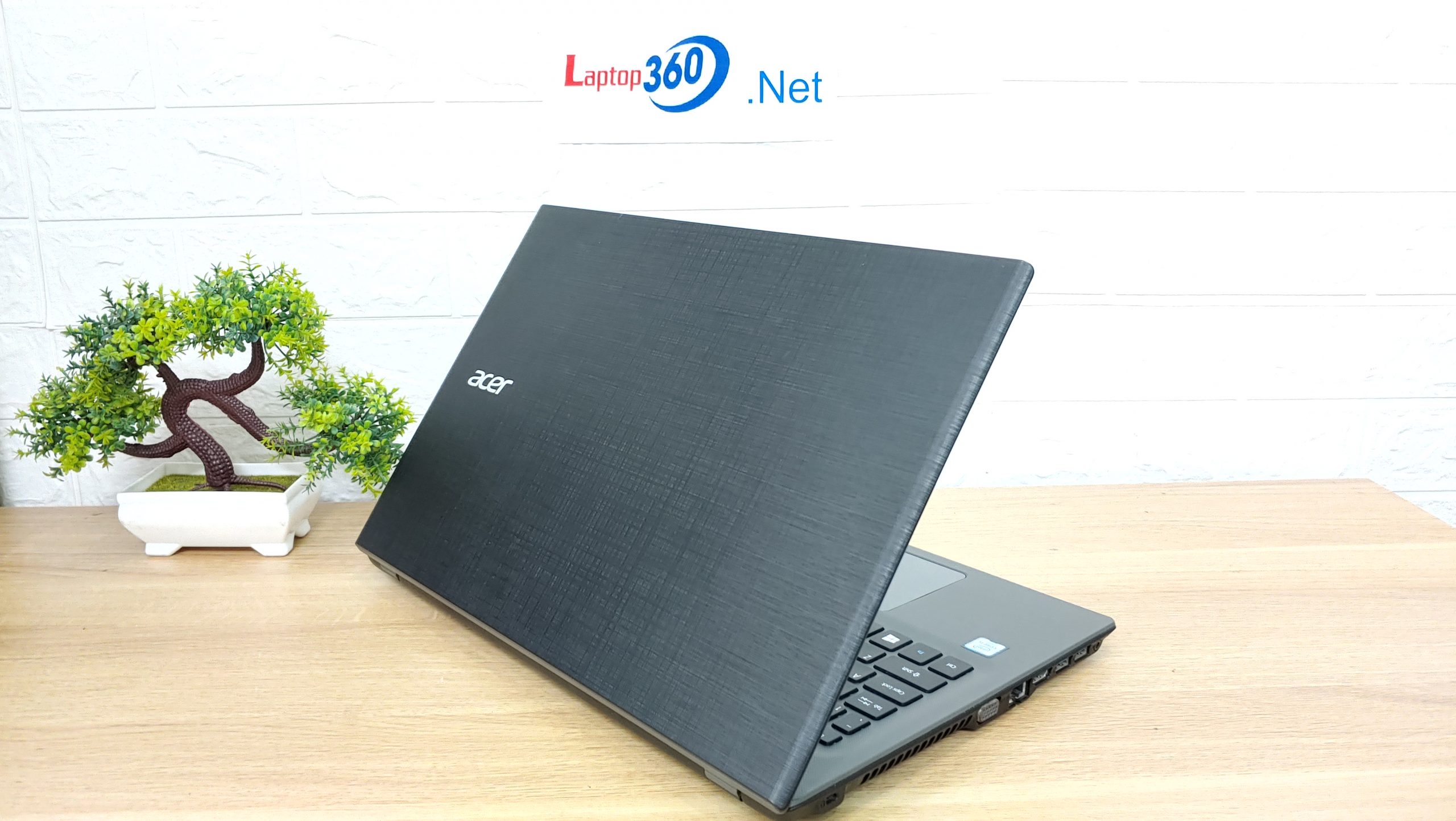 Laptop Acer Aspire E5 574