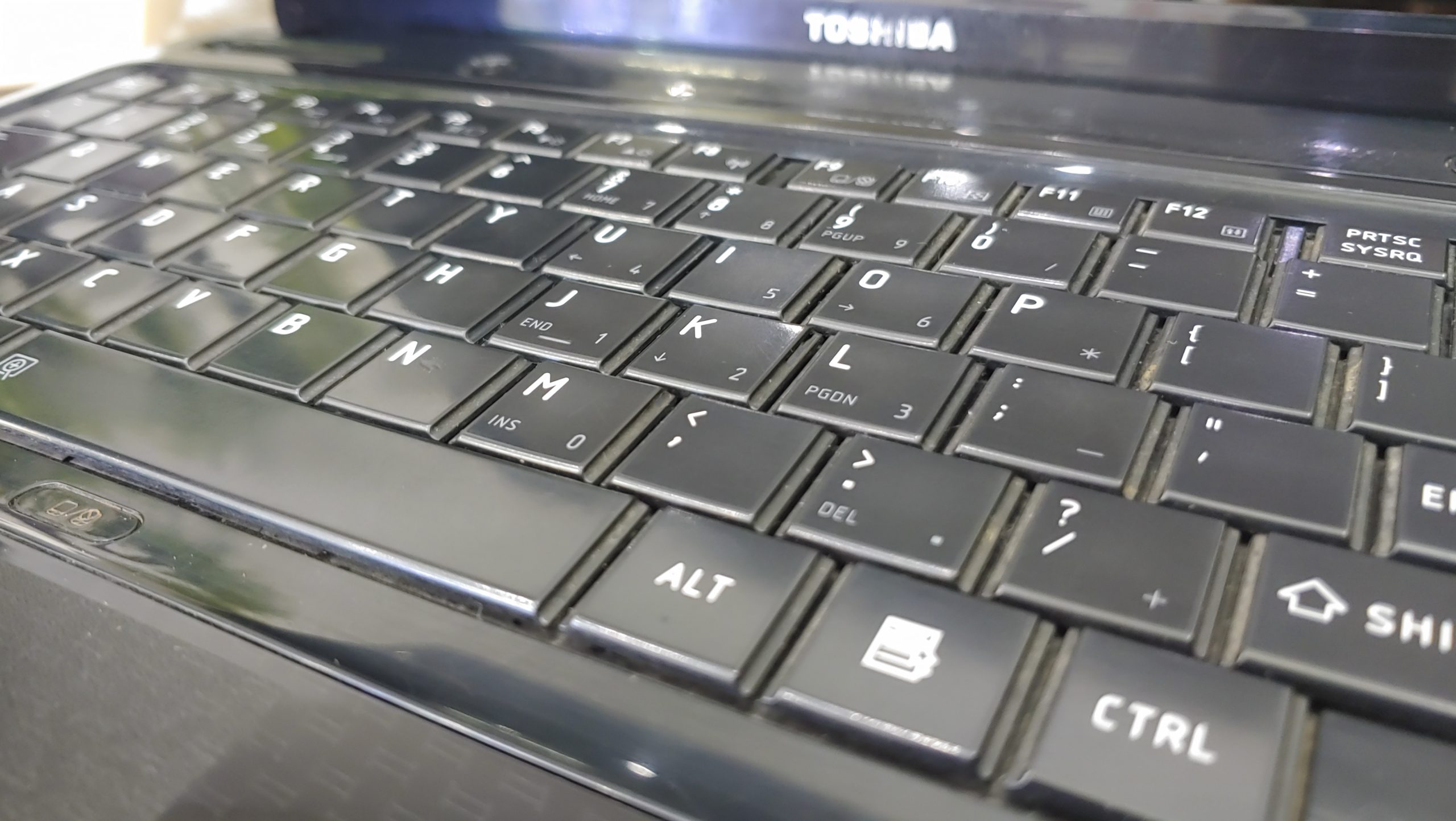 Laptop Toshiba L645