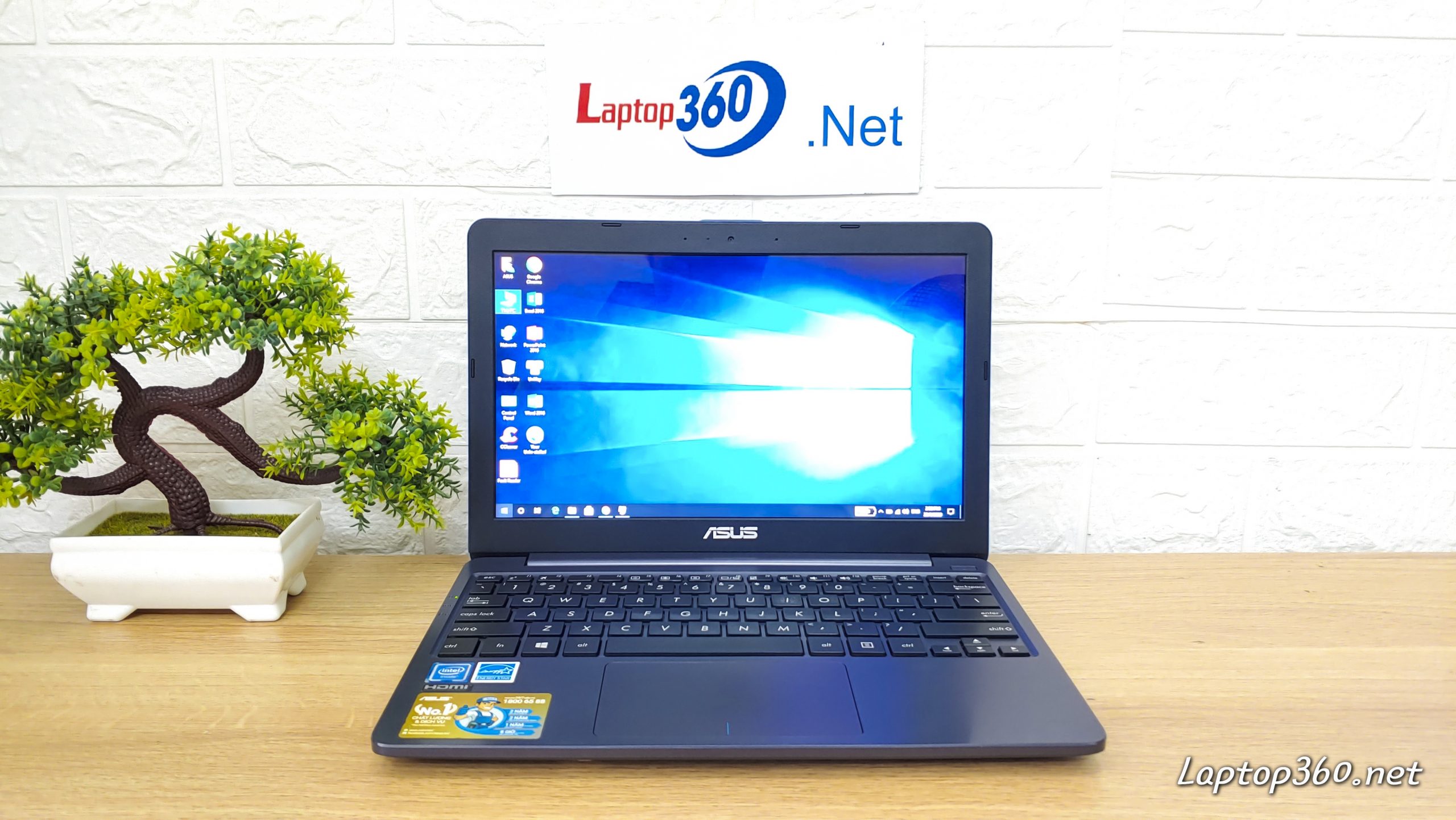 Laptop Asus Vivobook E203M