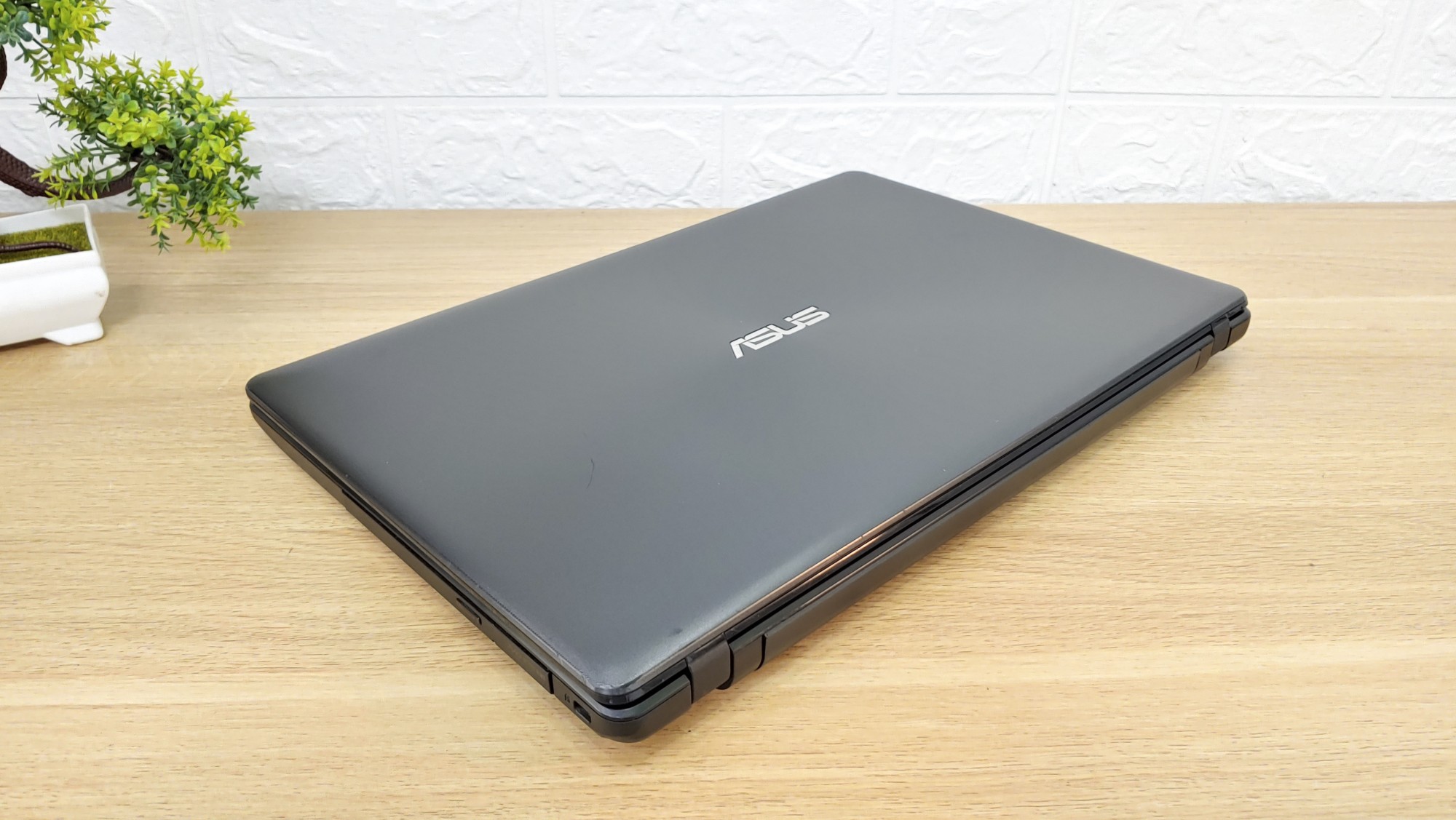 Laptop Asus X550CA