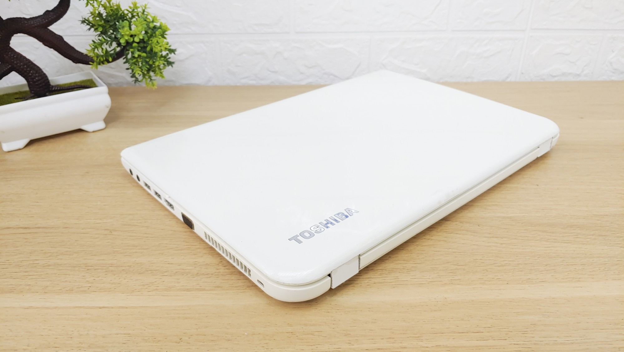 Laptop Toshiba L40-A