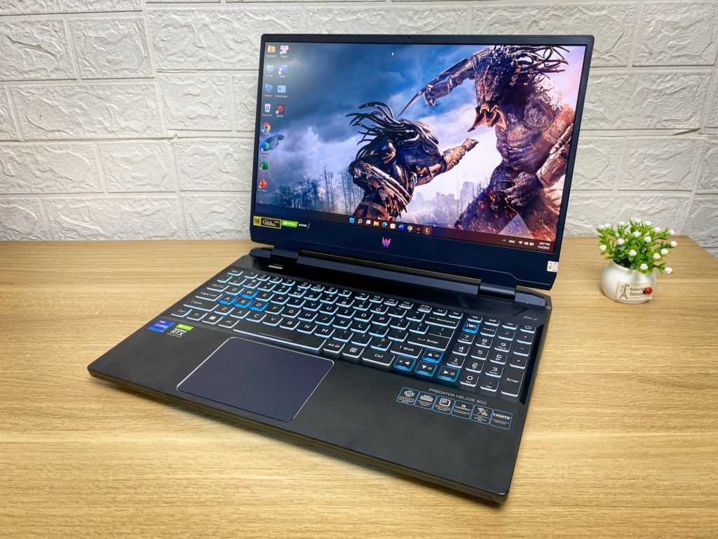 Laptop Gaming Acer Predator Helios 300 PH315-55-70VZ 9 Acer Predator Helios 300 PH315 55 2