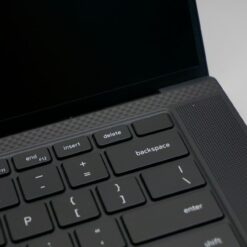 Dell Precision 5560 2