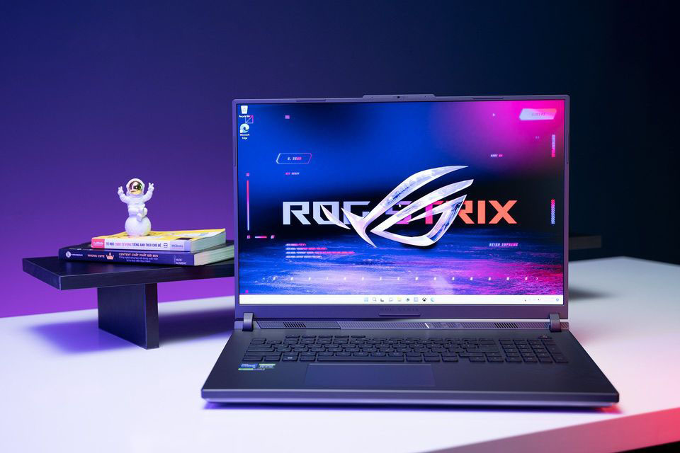 Asus ROG Strix G18 G814 (1) Asus ROG Strix G18 G814 1