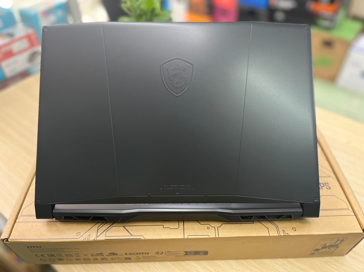 MSI Katana 15 B12VGK-1803JP/ i7-12650H/ Ram 16GB/ SSD 512GB/ RTX 