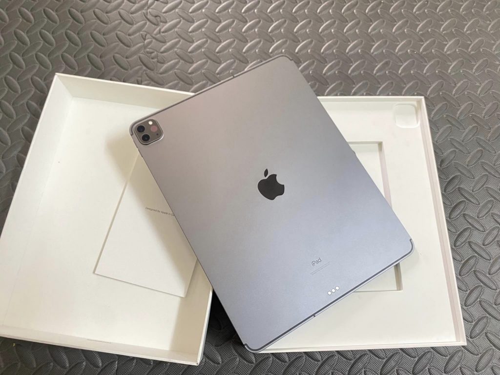 Apple iPad Pro M1 12.9" - (2021) - 5G + Wifi - 256GB 14 Apple iPad Pro M1 12 2