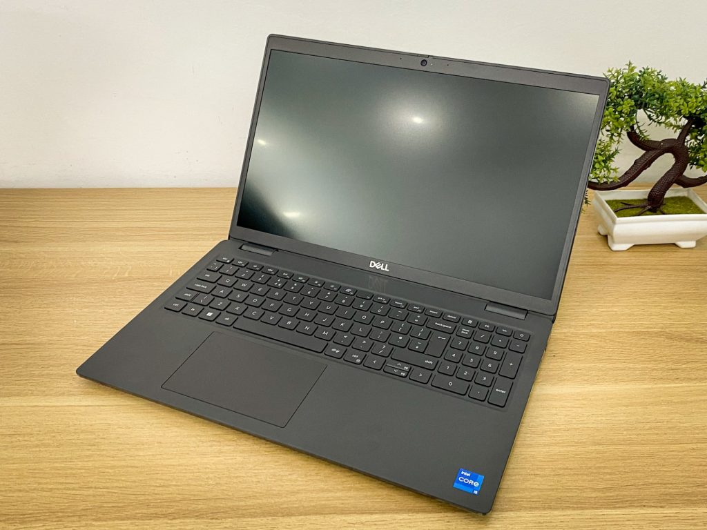 Laptop Dell Latitude 3520 9 2023 08 08 15 03 IMG 9293