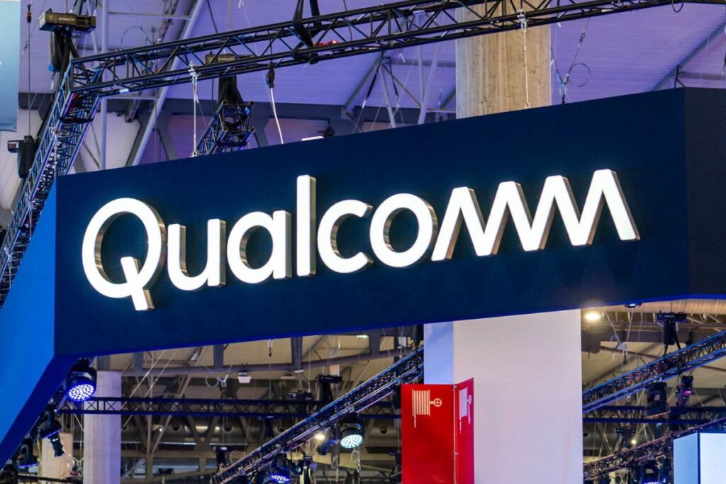 qualcomm dang tinh mua lai intel 4