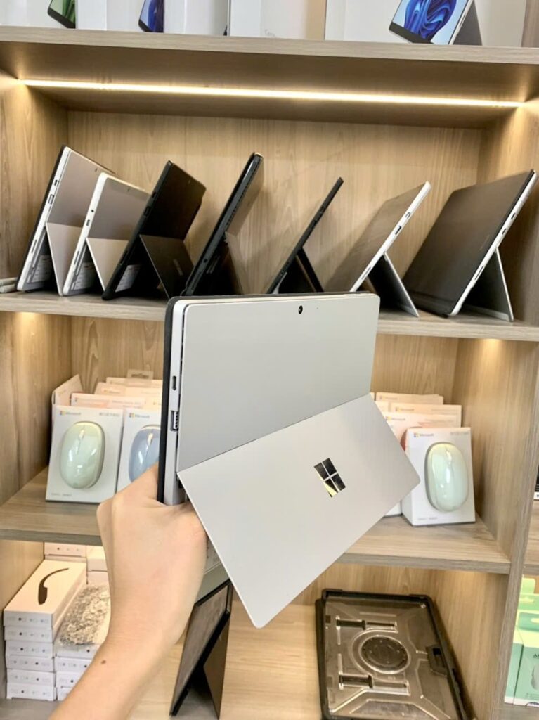 (Like New)Surface Laptop 6 (Intel Core Ultra 5 135H / RAM 8GB / SSD 256GB / 13.5")(Platinum) 6 Surface Laptop 6