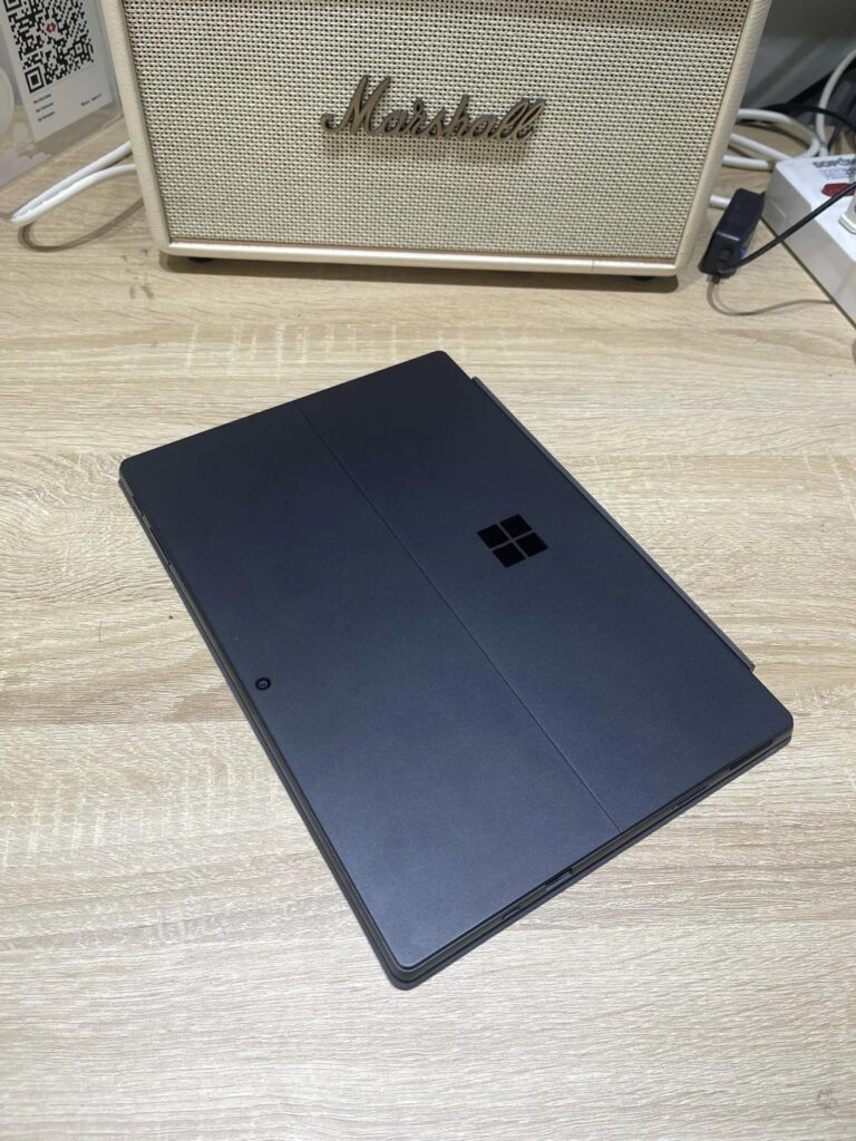 Surface Laptop 7 (Snapdragon X Elite / Ram 32GB / SSD 1TB / 13.8″)(Black) 9 Surface Laptop 7
