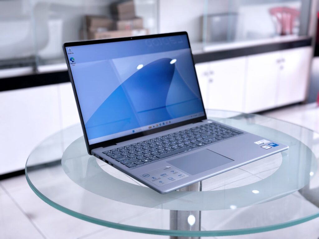 Dell Inspiron 16 5640