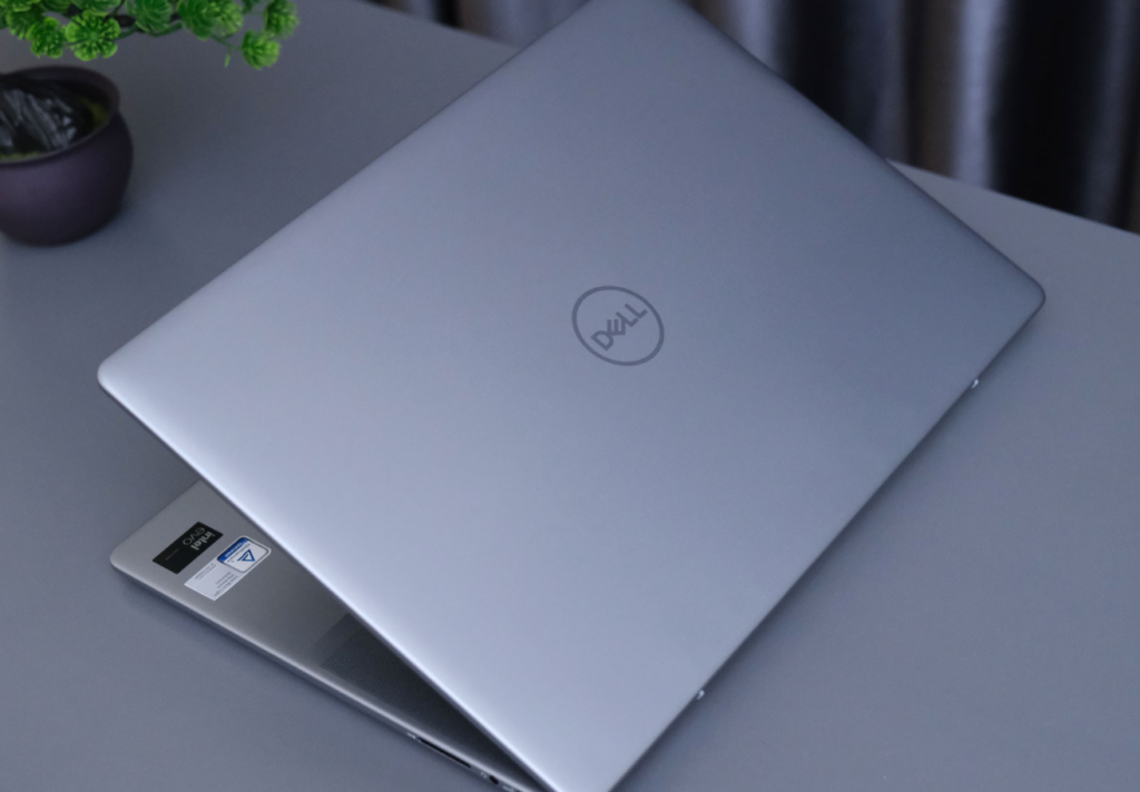 Dell Inspiron 16 plus 7640 2024
