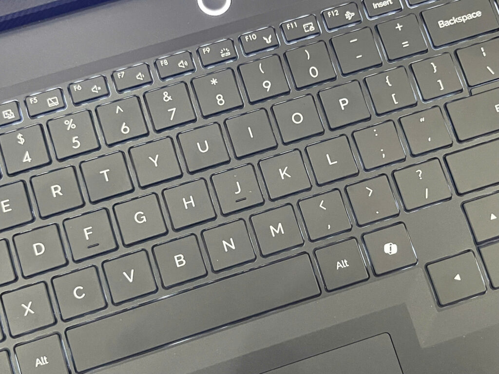 Lenovo Lecco Fighter R7000P